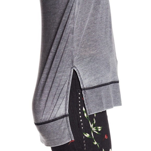 alice & olivia Cold Shoulder Sweatshirt (M) NWT - Picture 6 of 8